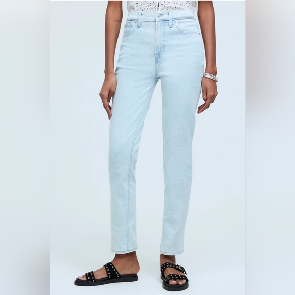 Madewell Denim - Madewell The Perfect Vintage Jean 28T. Light Wash. Style#MC491.